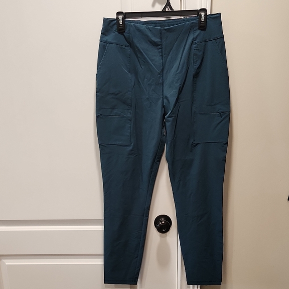 Fabletics Teal Joggers - Picture 1 of 9